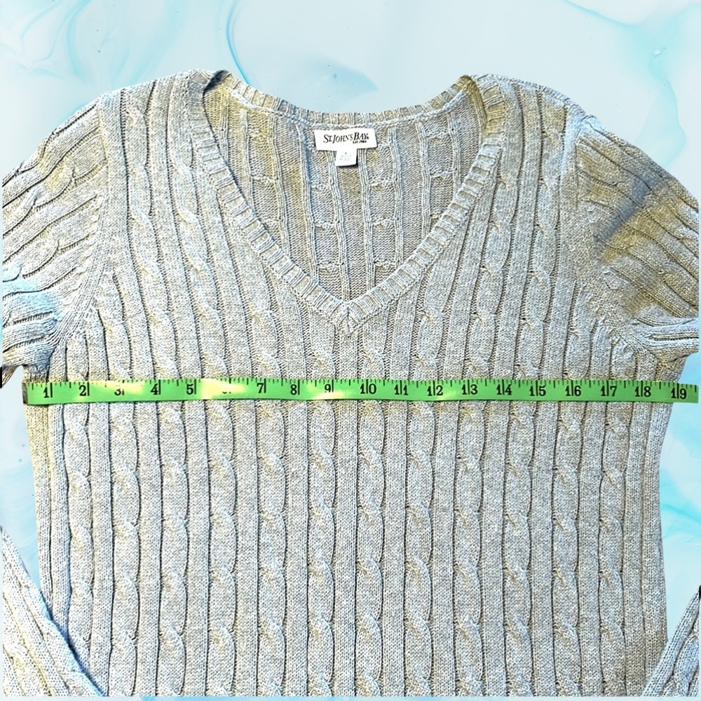 Light Gray Cable Knit Sweater Women’s Size Large St Johns Bay